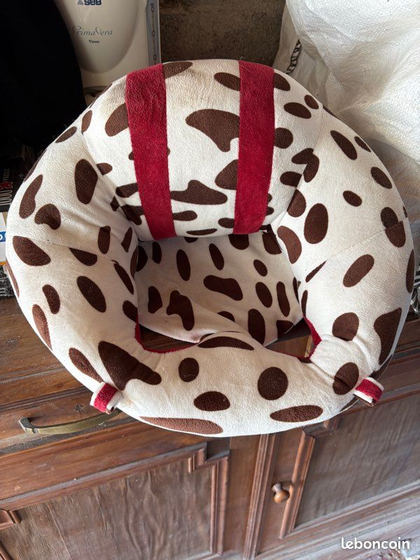 Coussin bébé assis (image 1)
