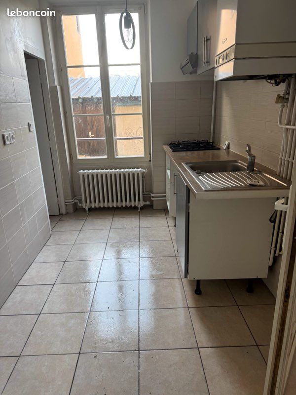 Appartement 3 pièces 46 m² · à Persan · 46 m² · 960 €/mois