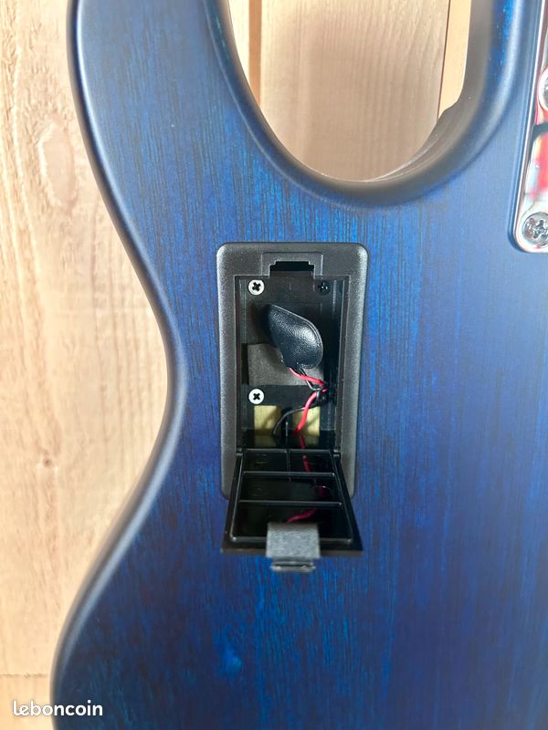 Sterling by Music Man S.U.B. Sting Ray 5 TBS (image 9)
