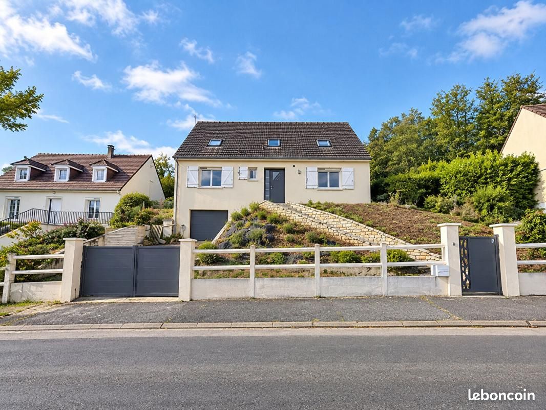 Maison 5 pièces 152 m² · à Verneuil-en-Halatte · 152 m² · 329 000 €