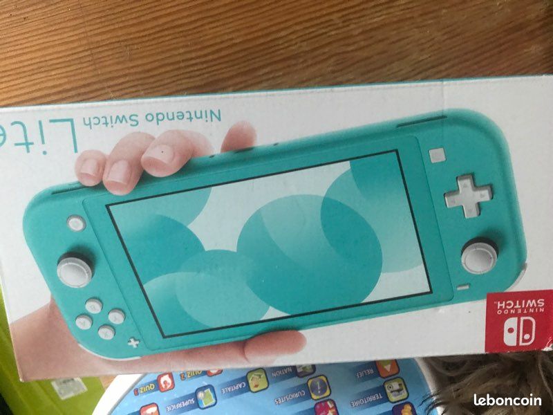 Switch lite bon état (image 3)