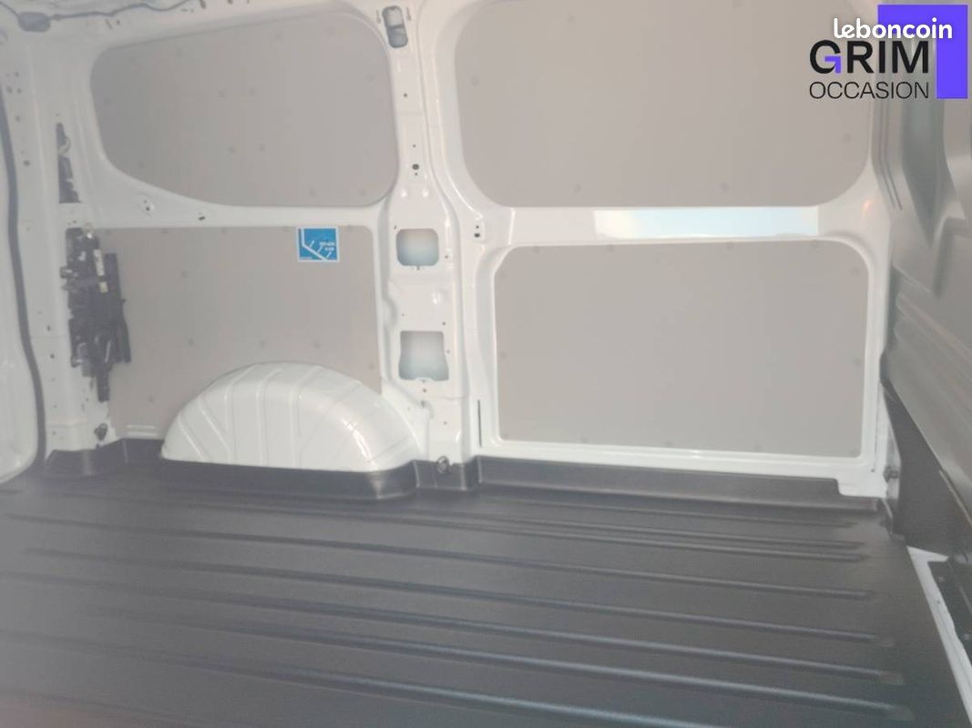 Ford transit custom fgn 320 l1h1 2.0 ecoblue 170 ch bva8 limited (image 12)