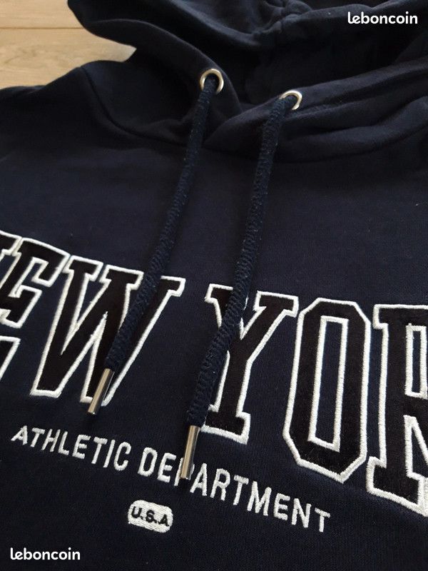 Sweat à Capuche NYC Official Selection - Couleur Beurre - Taille L - Neuf Avec étiquettes