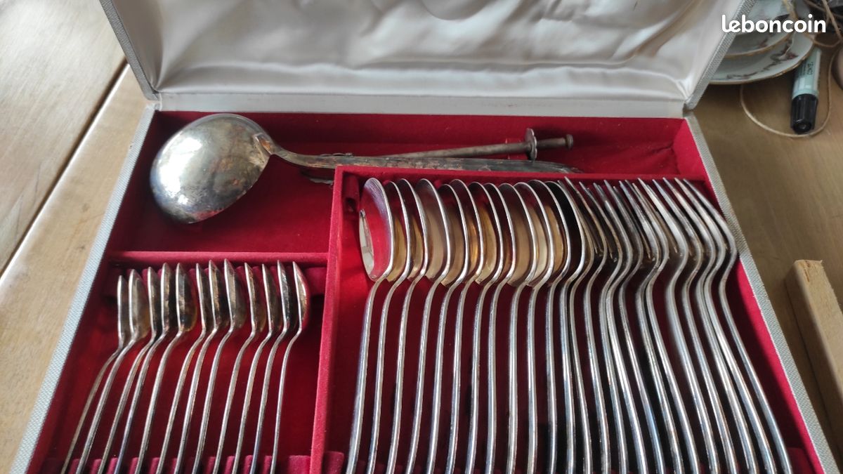 Ménagère 52 Pièces En Métal Argenté - Service De Couverts Vintage