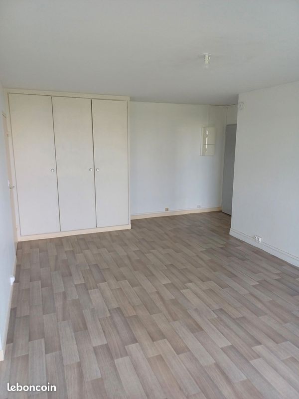 Appartement a louer neuilly-sur-marne - 4 pièce(s) - 87 m2 - Surfyn