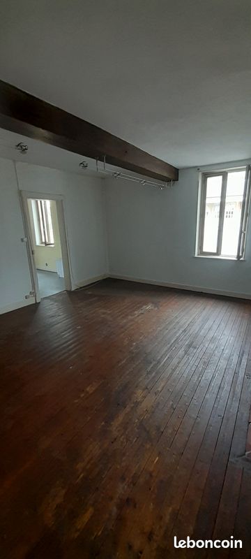 Appartement 3 pièces 52 m² · à Souvigny · 52 m² · 408 €