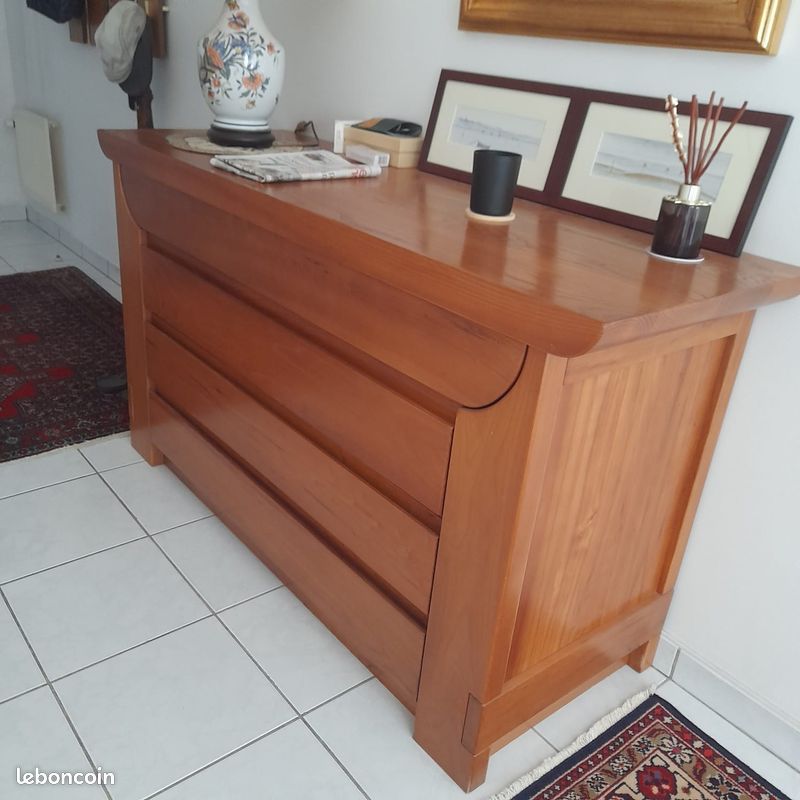 Commode (image 1)