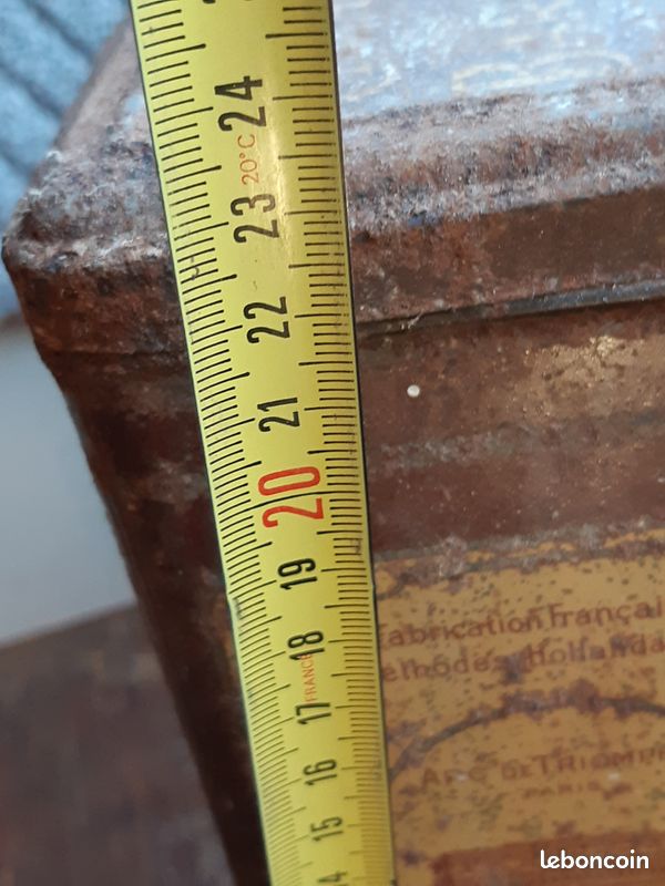 Objets publicitaires - ancienne grande boîte en tôle lithographiée