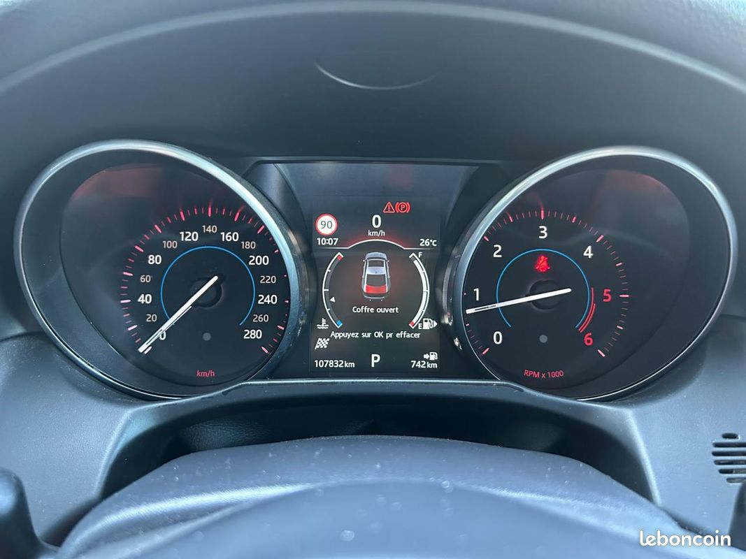 JAGUAR XF 2.0 D - 180 - BVA - Stop/Start 2015 BERLINE Prestige PHASE 1 GARANTIE 6 MOIS (image 19)