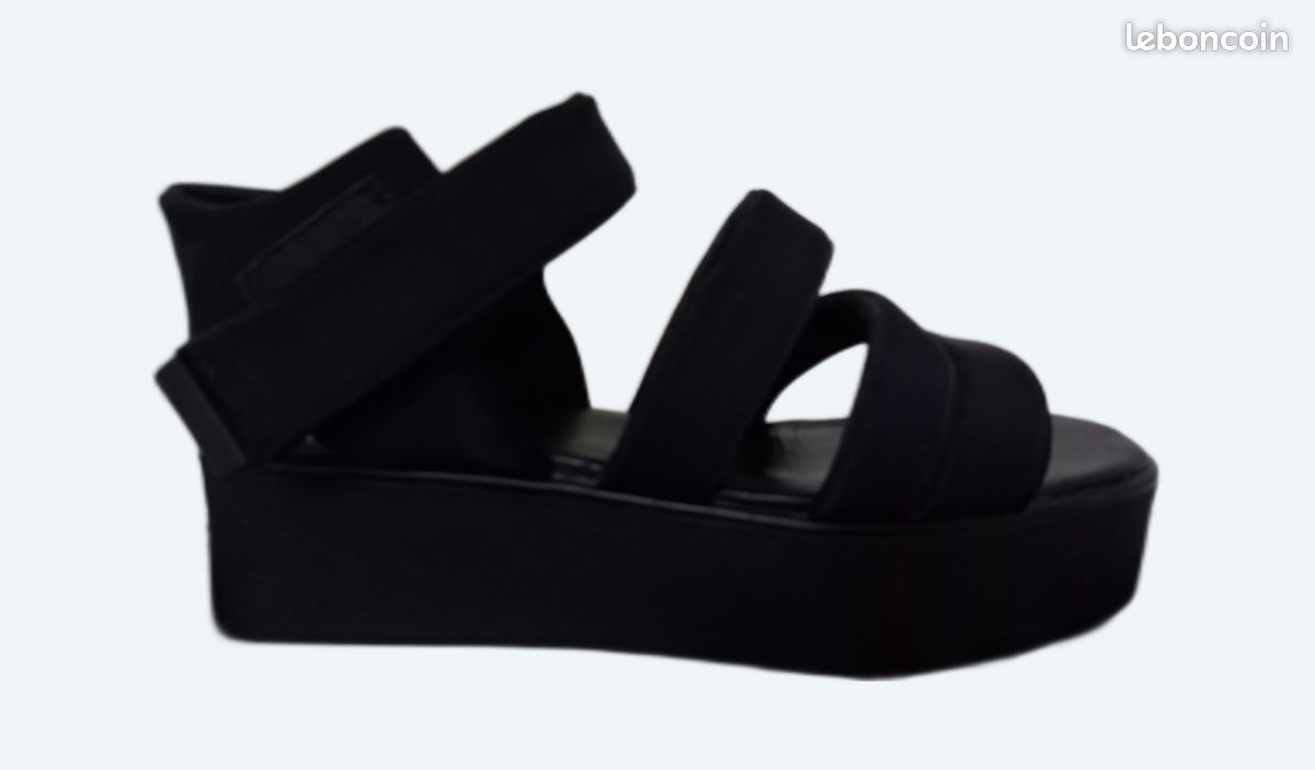 Vends sandales neuves taille 39 (image 1)