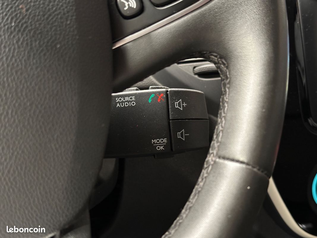 RENAULT CAPTUR 0.9 TCE 90CH ZEN - REGULATEUR/LIMITEUR - RADAR RECUL - BLUETOOTH - GPS - JA 16" - GARANTIE 6 MOIs (image 30)