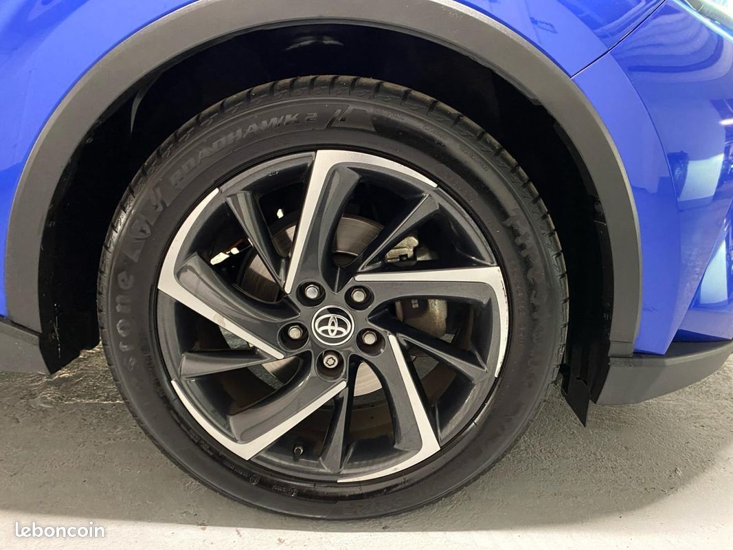 Toyota C-HR 184h Graphic 2WD E-CVT MC19 (image 16)