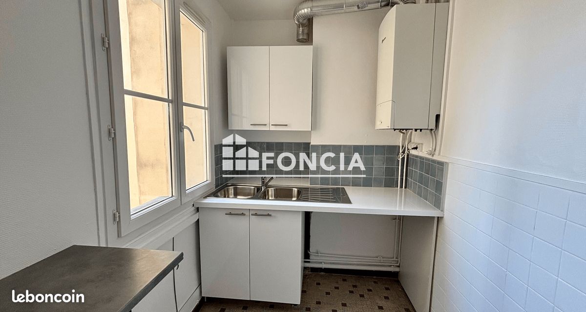 Appartement 3 pièces 50 m² · à Paris · 50 m² · 1 577 €