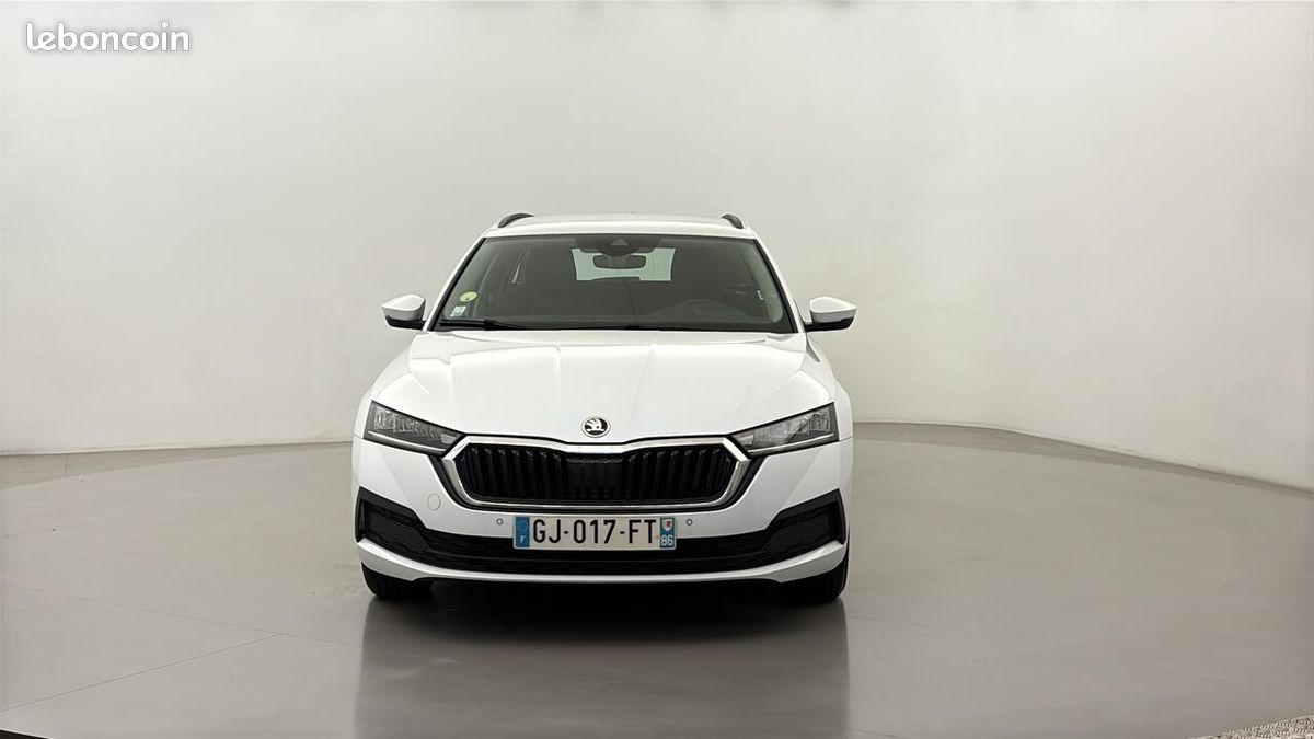 Skoda Octavia COMBI 2.0 TDI 150 DSG7 Business TVU (image 2)