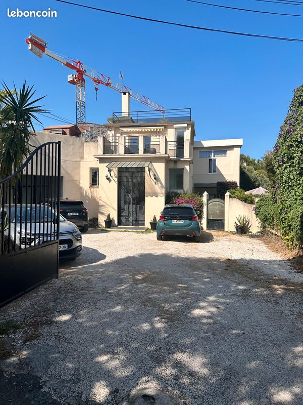 Appartement 4 pièces 104 m² · à Toulon · 104 m² · 320 000 €