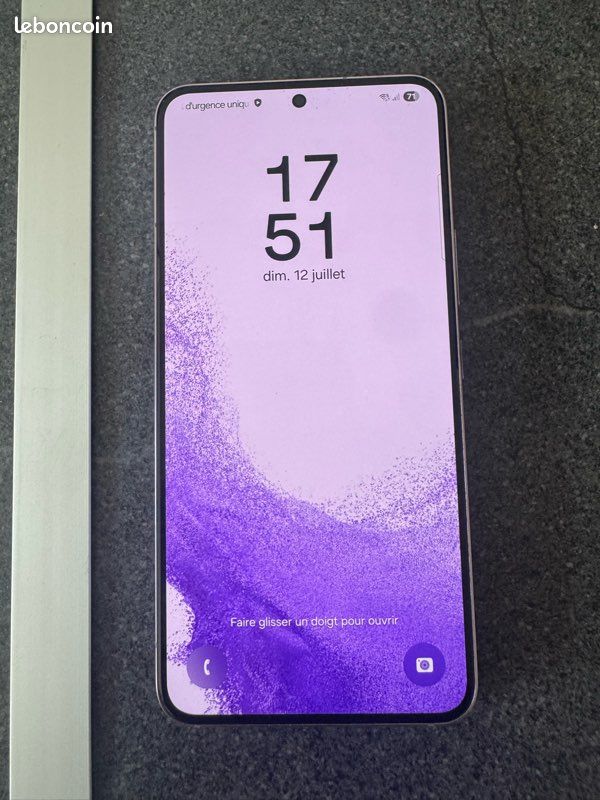 S22 (image 1)