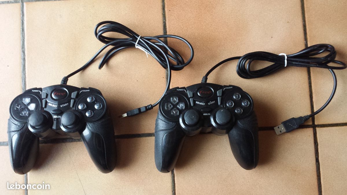 Lot 2 manettes Freebox gamepad USB EG-C1036 (image 1)