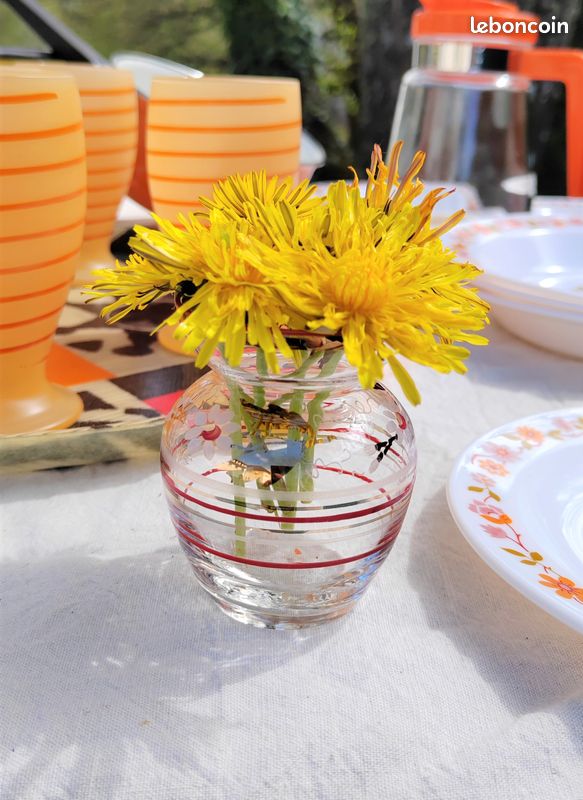 Mini vase en verre décor floral peint à la main - Années 50/60 - Vintage authentique (image 1)