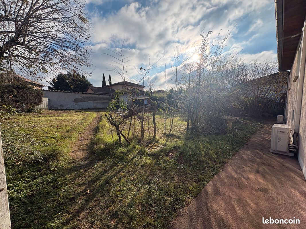 Maison a louer meyzieu - 4 pièce(s) - 90 m2 - Surfyn