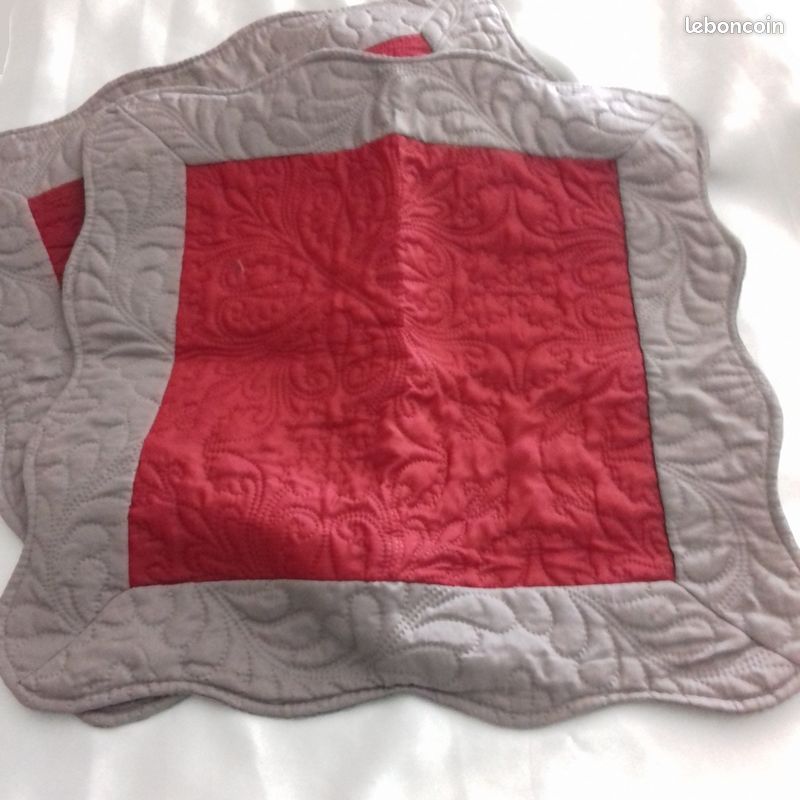 2 housses coussins boutis - couleur montagne pour fred olivier - 45x45cm - neuves (image 1)