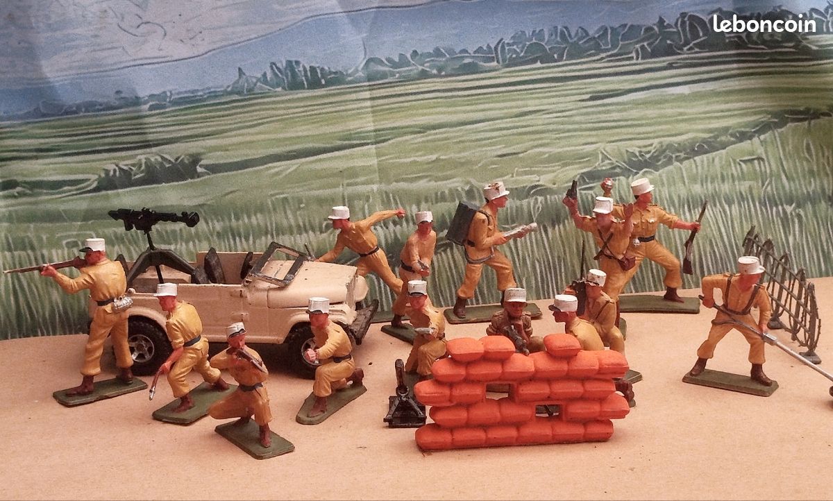 Diorama Starlux légion étrangère série luxe couleur sable (image 1)