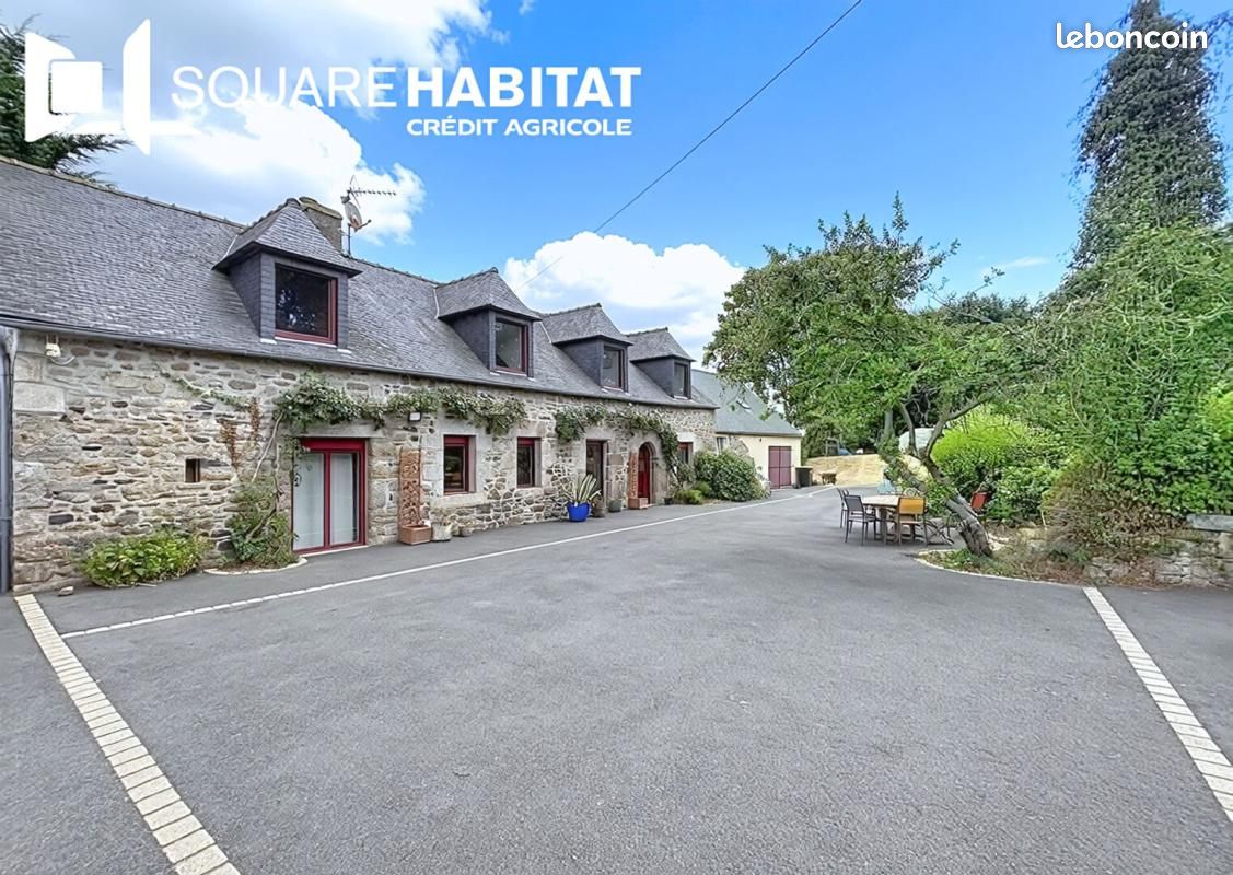 Maison 5 pièces 153 m² · à Bréhand · 153 m² · 283 500 €