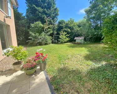 Maison 1 250 000 € - 230 m²