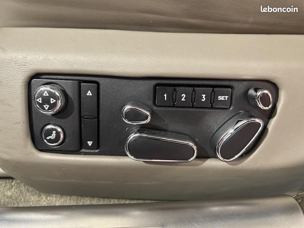 Bentley Continental FLYING SPUR 6.0 W12 560 - AWD *1ERE MAIN CARNET COMPLET (image 7)
