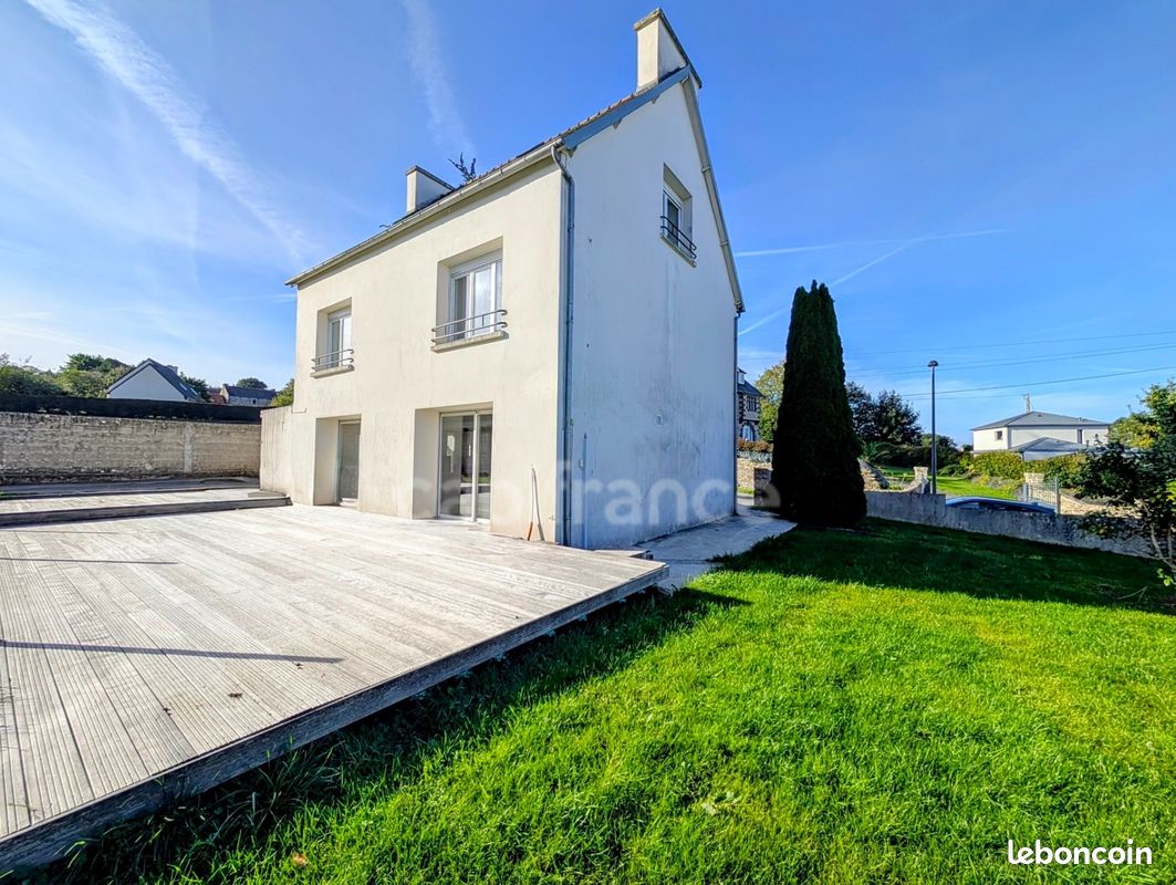 Maison 7 pièces 151 m² · à Landerneau · 151 m² · 271 000 €