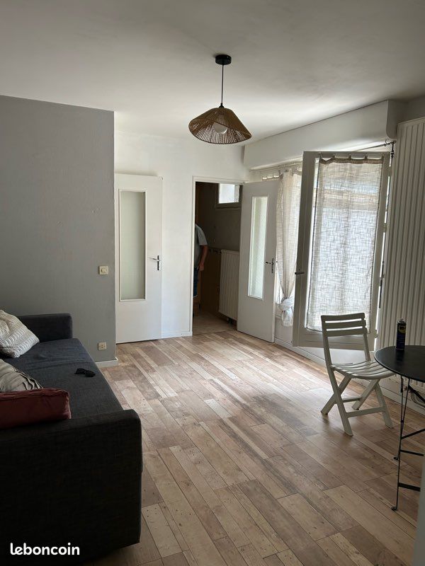 Appartement 1 pièce 27 m² · à Pau · 27 m² · 540 €