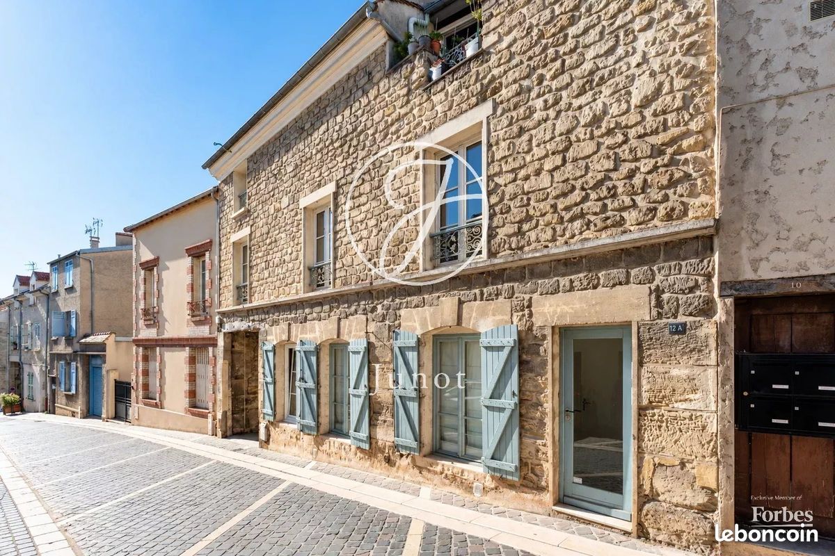 Maison 8 pièces 149 m² · à Carrières-sur-Seine · 149 m² · 560 000 €