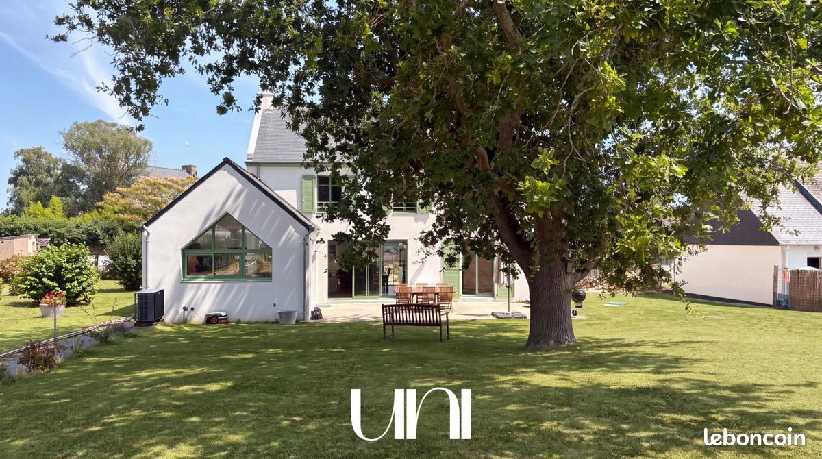 Maison 9 pièces 224 m² · à Groix · 224 m² · 1 352 000 €