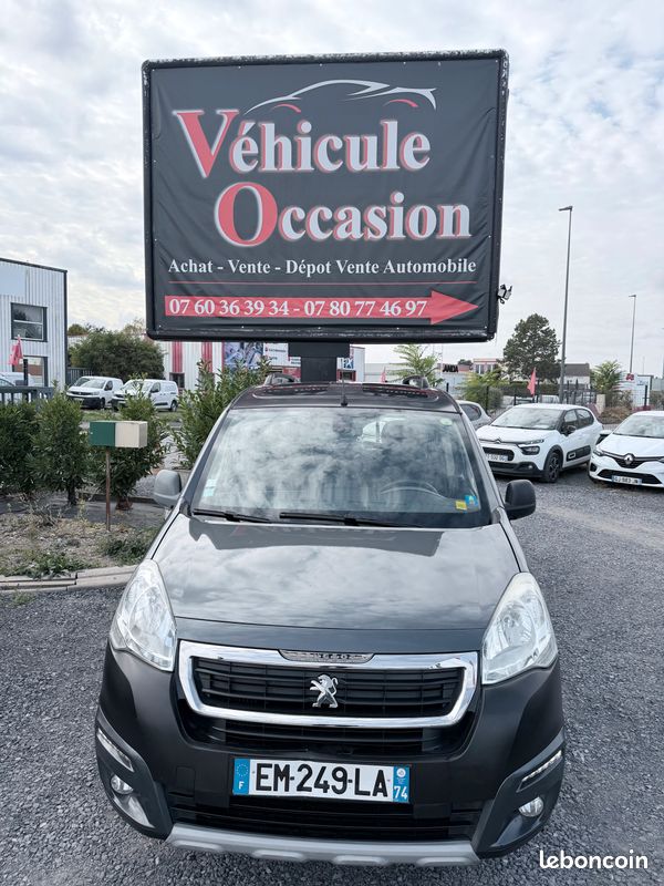 PEUGEOT PARTNER TEPEE 1.6 BlueHDi 120ch S&S BVM6 Outdoor (image 15)