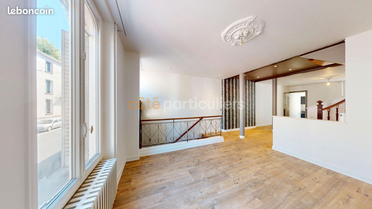 Maison 8 pièces 180 m² · à Cholet · 180 m² · 498 000 €