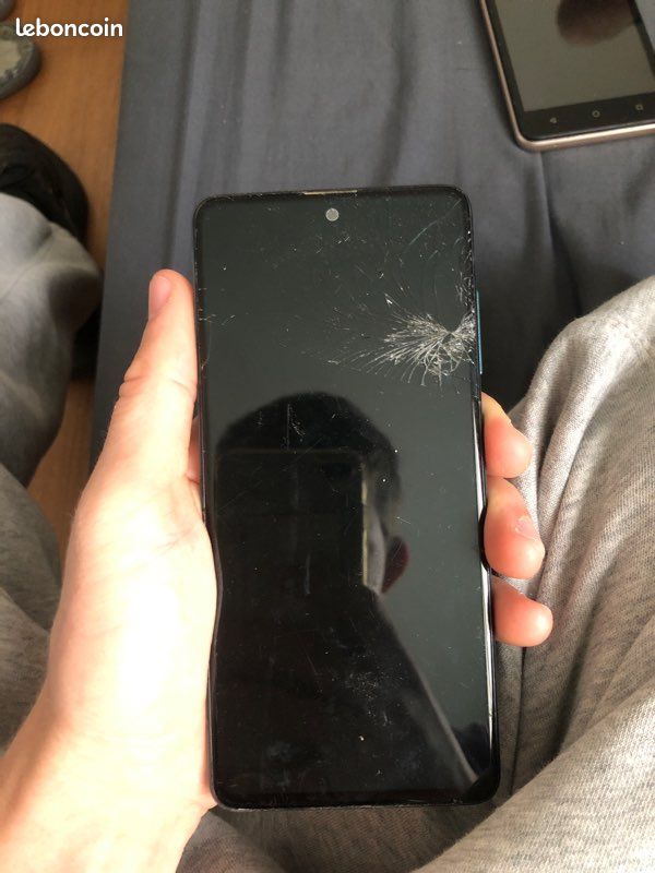 Vieux Samsung A51 cassé (image 1)