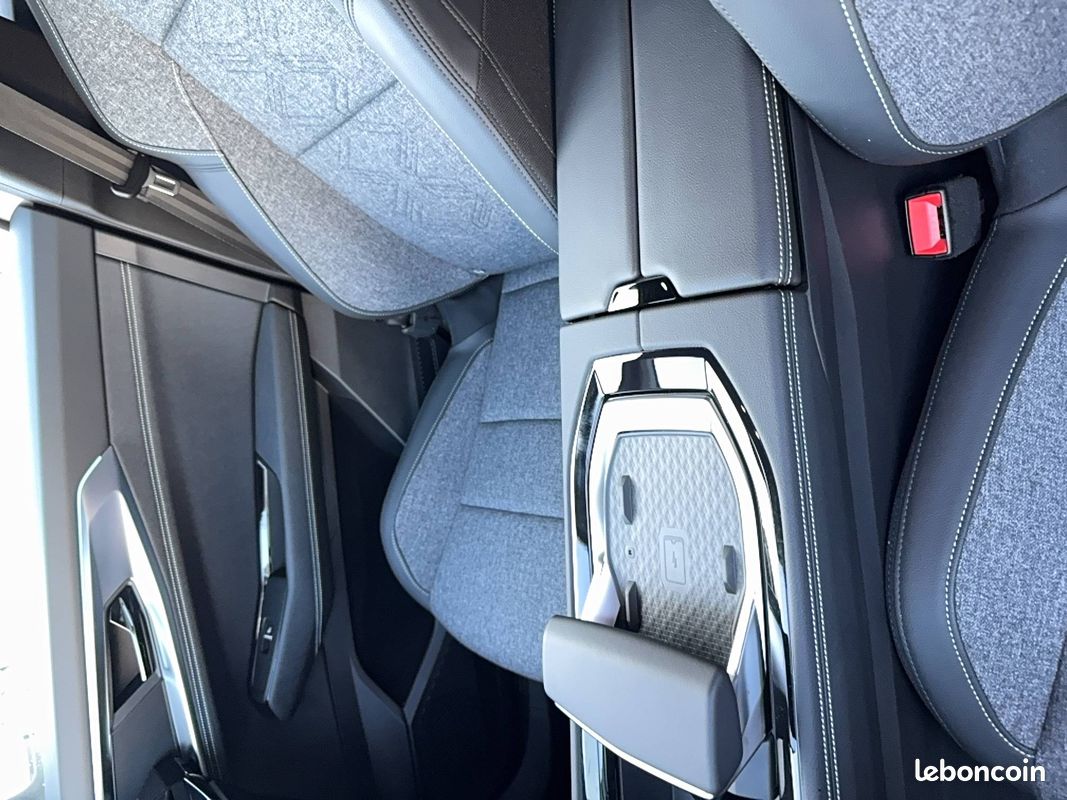 RENAULT Rafale E-Tech full hybrid 200ch Techno (image 12)