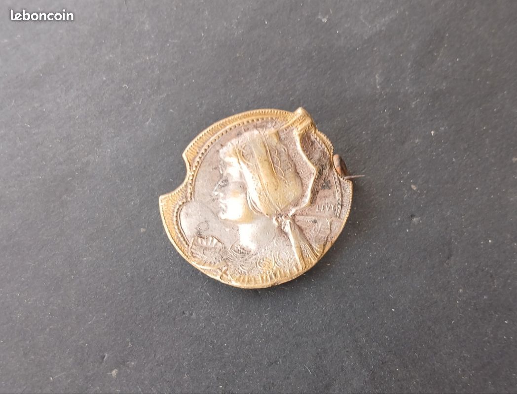 Broche Ancienne Art Déco Métal Argenté - Motif Feuilles Créateur