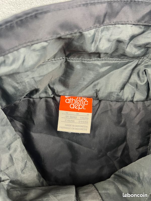 V071 Veste Nike The Athletic Dept noire – vintage – taille M (image 7)