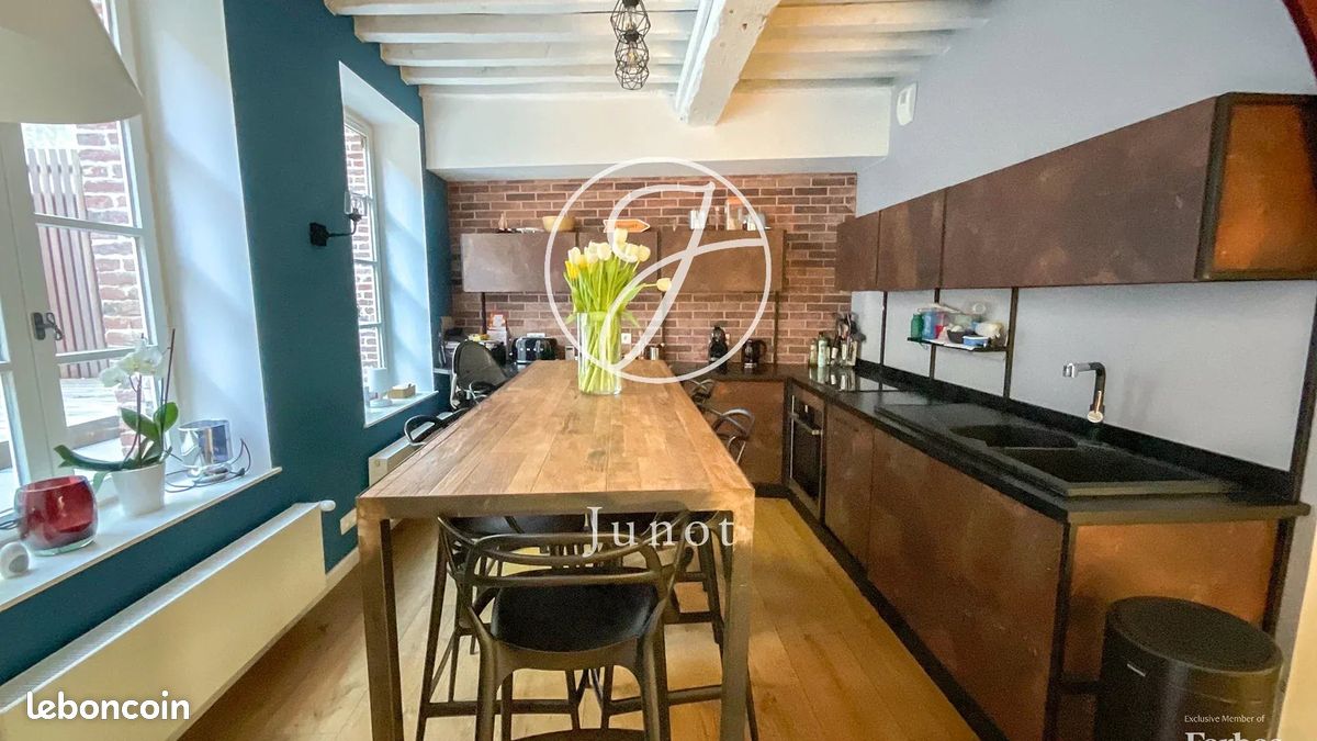 Appartement 4 pièces 142 m² · à Lille · 142 m² · 850 000 €