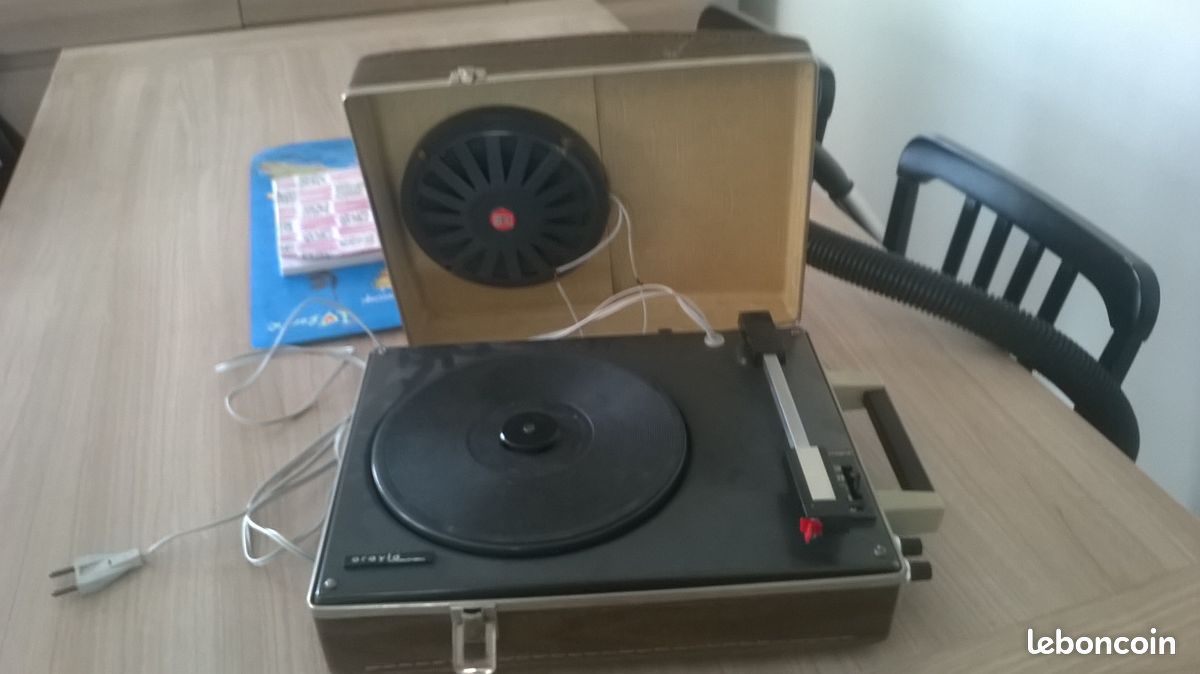 Tourne disque vintage (image 2)