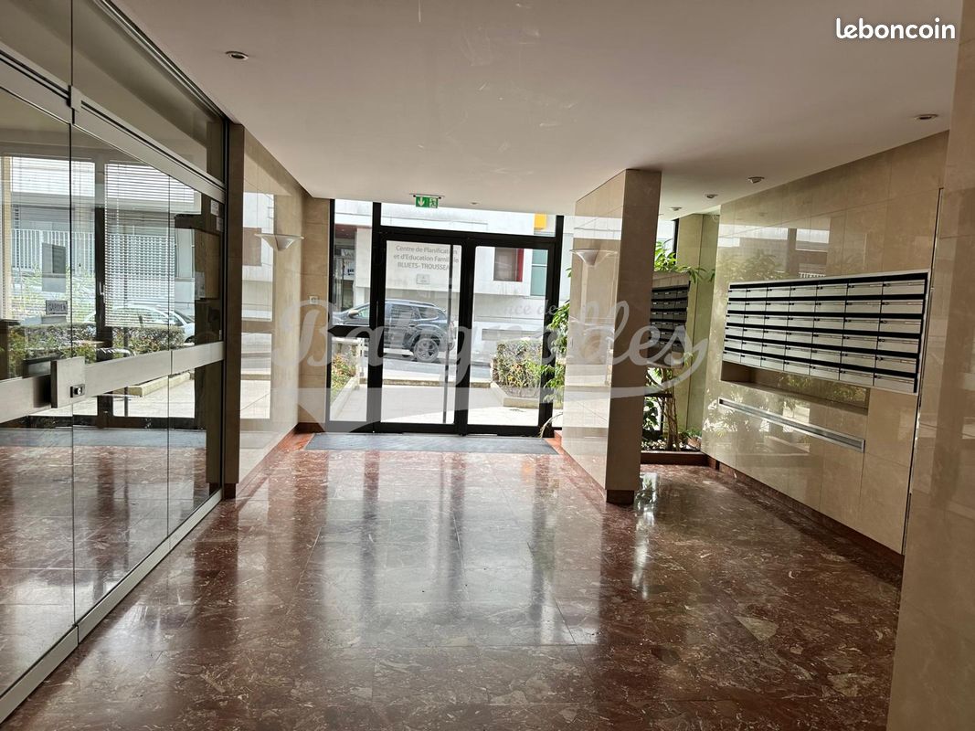 Appartement 3 pièces 67 m² · à Paris · 67 m² · 682 000 €