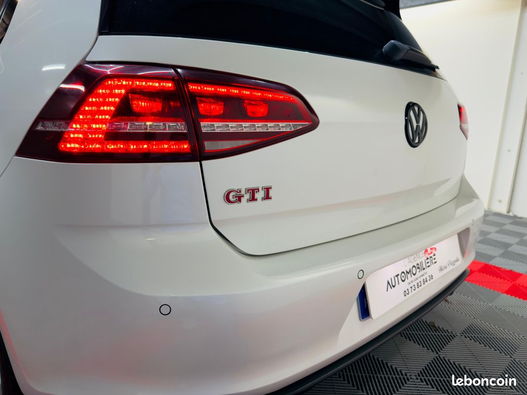 VOLKSWAGEN Golf VII 7 GTI Performance 230 DSG – Origine France – Carnet complet – 3 ième main (image 9)