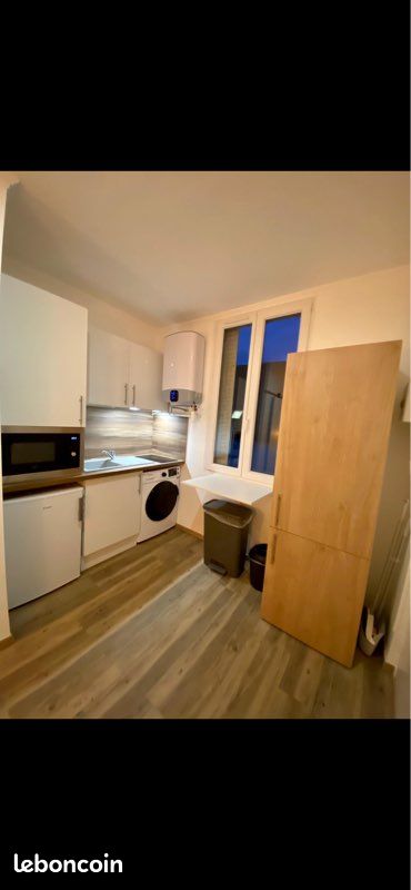 Appartement 1 pièce 15 m² · à Fleury-les-Aubrais · 15 m² · 425 €