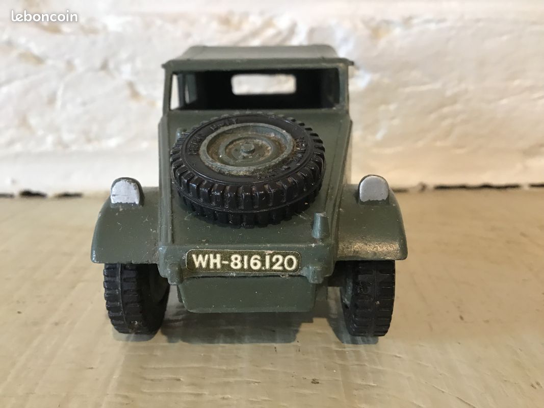 Dinky Toys VW KDF Avec Canon 1967 – Réf 617 – Vert Armée – Quasi Neuf, Sans Boîte