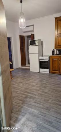 Sartène Location appartement T2 meublé à l’année scolaire 500 + charges 65