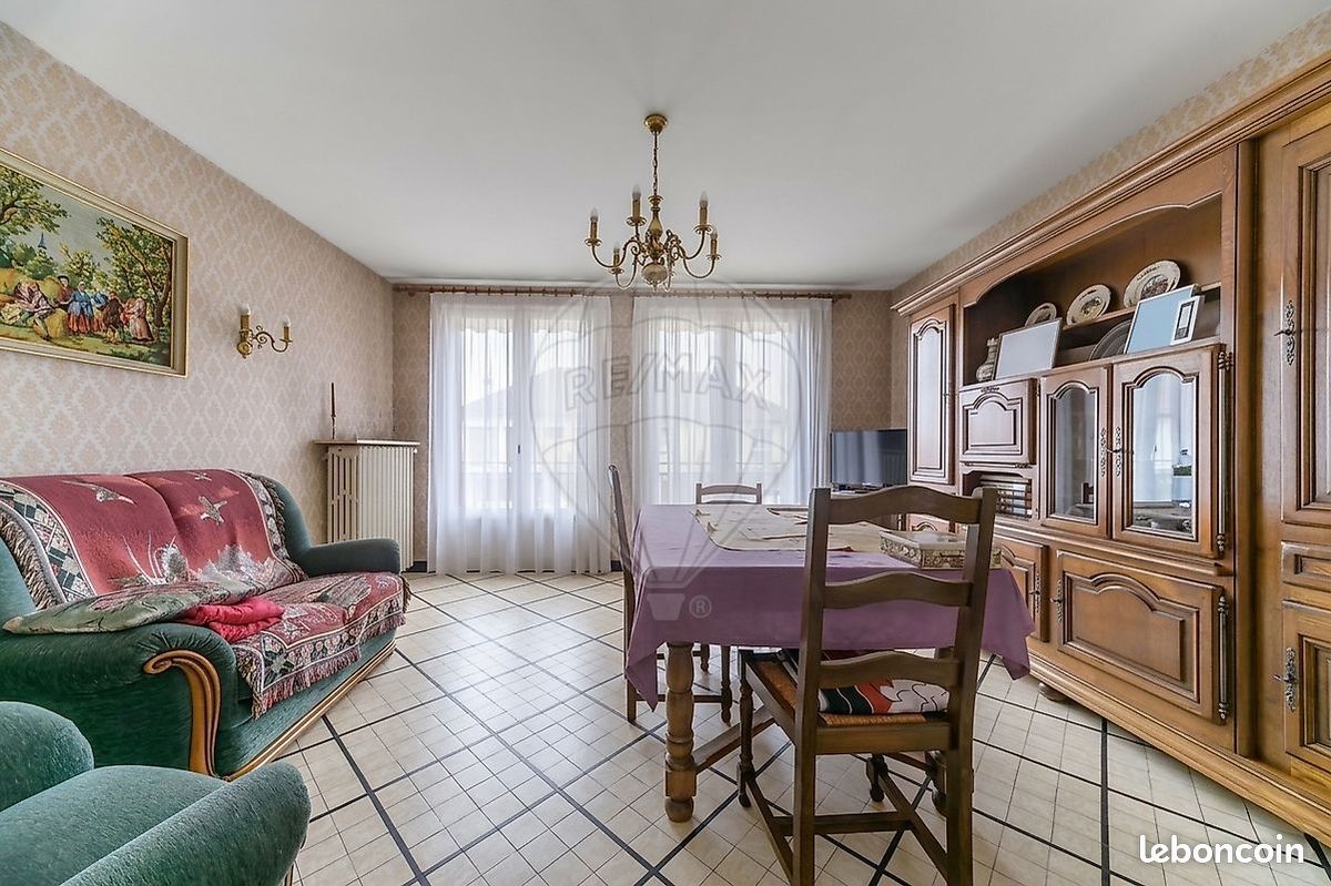 Maison 6 pièces 130 m² · à Cusset · 130 m² · 180 000 €