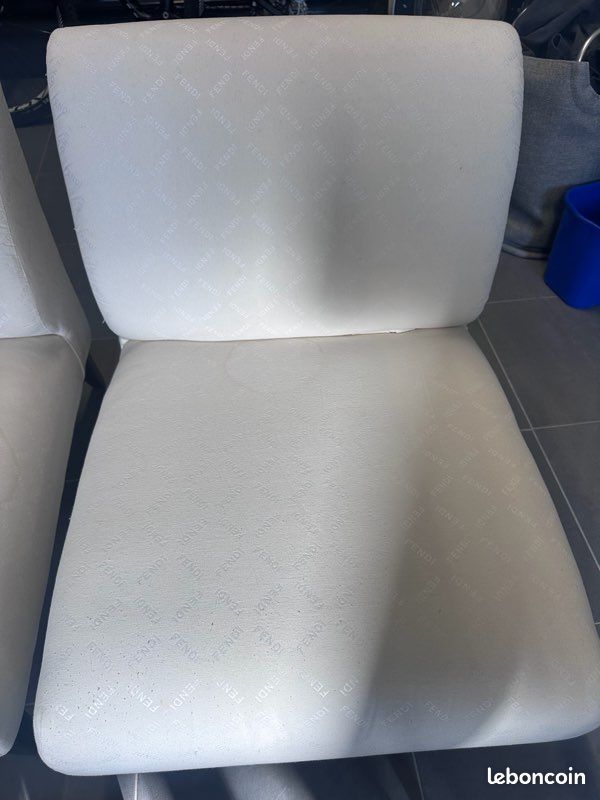 Deux fauteuils Fendi authentiques (image 3)