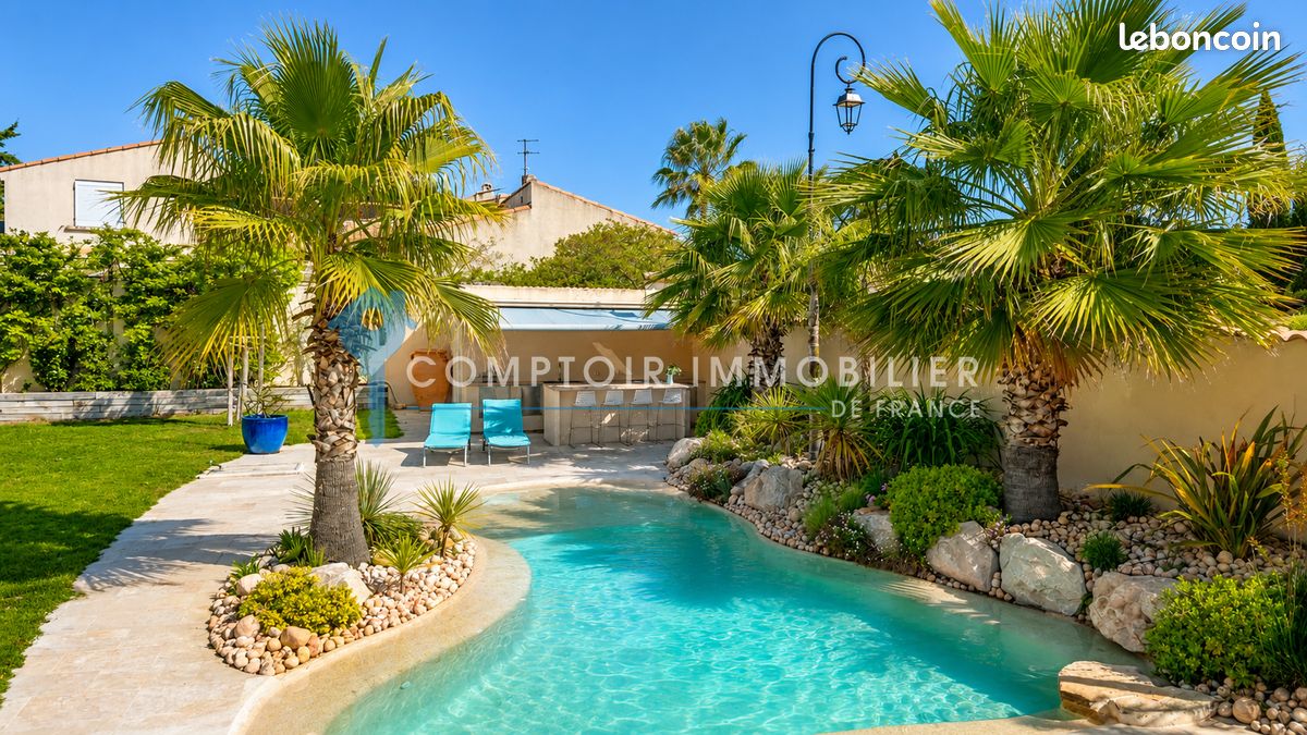 Maison 8 pièces 200 m² · à Saint-Mitre-les-Remparts · 200 m² · 799 000 €