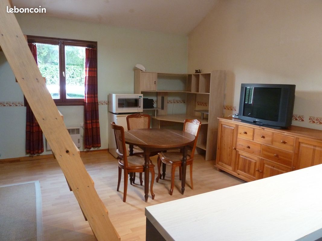 Appartement 1 pièce 38 m² · à Brétigny-sur-Orge · 38 m² · 630 €