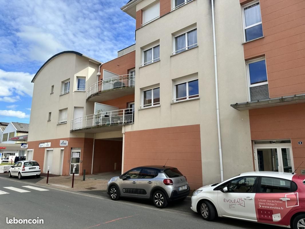 Appartement 3 pièces 73 m² · à Commentry · 73 m² · 514 €